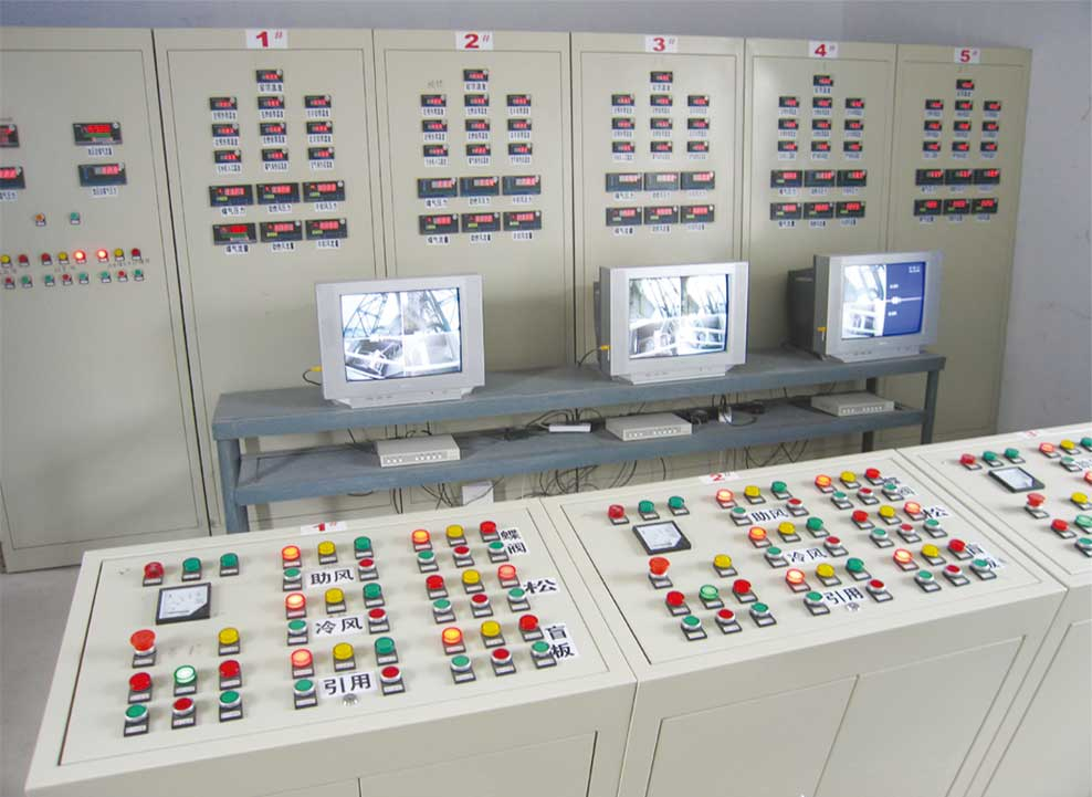 石灰窯高效空氣、煤氣預(yù)熱器及控制室1